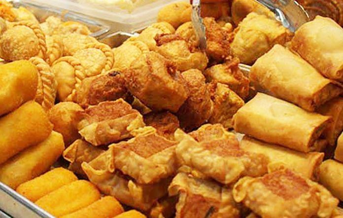 Waspada, Makan Gorengan hingga Daging Olahan Buat Kulit Terlihat Tua