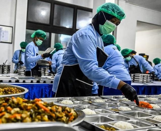 BPOM Catat 17 KLB Keracunan Makan Bergizi Gratis di 10 Provinsi, Ini Daftarnya