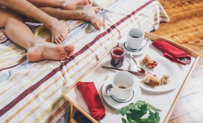 Tak Perlu Obat Kuat, Konsumsi 8 Makanan Afrodisiak Ini