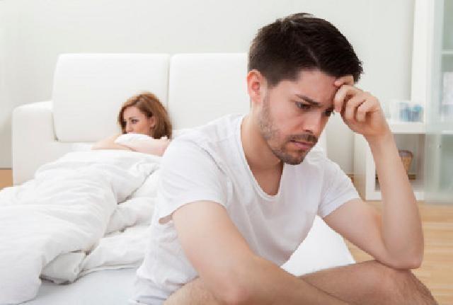 Bersama Pasangan, Begini Cara Mengatasi Kehidupan Seks yang Terasa Membosankan