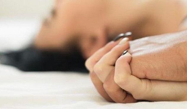 Konsumsi Madu, Benarkah Bisa Jadikan Pria Lebih Perkasa di Ranjang?