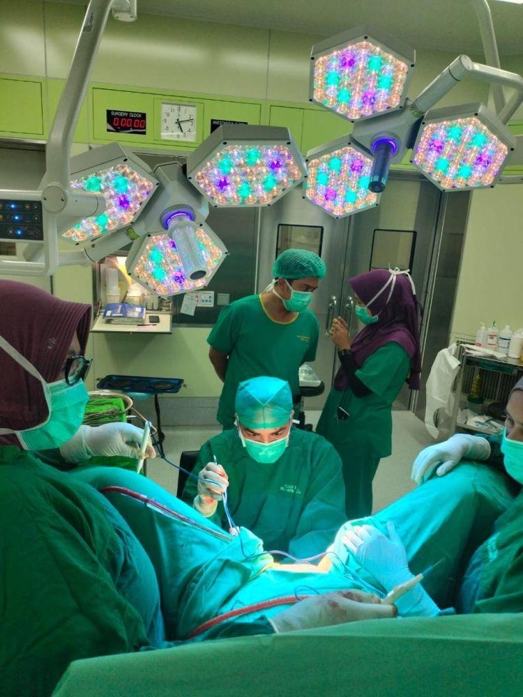 Luar Biasa, Tim Dokter RSUD AA Berhasil Operasi Rekonstruksi Pasien Tidak Memiliki Liang Kemaluan