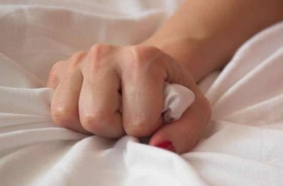 Saat Berhubungan Seksual, Wanita atau Pria Lebih Banyak Membakar Kalori?