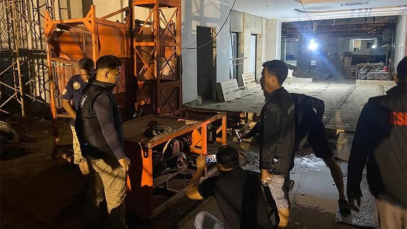 3 Pekerja Luka Parah, Lift Proyek Jatuh dari Lantai 7 RS Santa Maria Pekanbaru