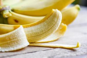Viral Kulit Pisang Dianggap Bisa Hilangkan Kerutan di Wajah, Begini Penjelasan Ahli