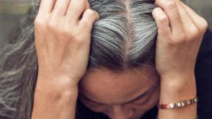 Masih Muda, Kenapa Rambut Bisa Beruban? Waspada Akibat Stres