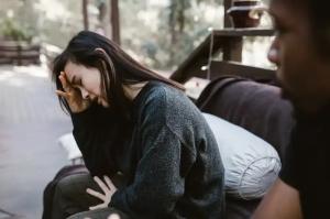 Suami Wajib Tahu, Tujuh Tanda Istri Tak Puas di Ranjang