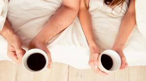 Minum Kopi Sebelum Bercinta, Bisa Tingkatkan Stamina?