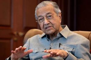 Menginjak 100 Tahun, 5 Rahasia Panjang Umur dan Hidup Sehat Mahathir Mohamad