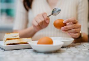 Konsumsi Telur Tiap Hari Berbahaya Buat Kolesterol dan Jantung? Ini Kata Ahli Gizi