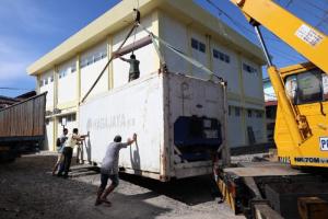 Peti Pendingin Jenazah Bantuan Polda Riau Tiba di RSUD Lubuk Basung Agam